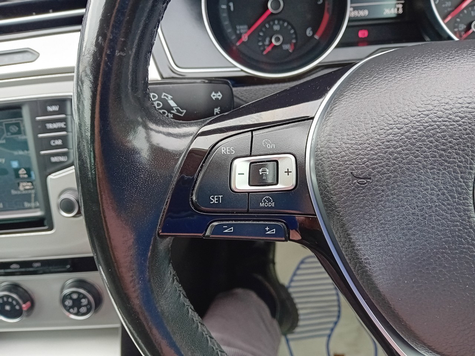 2016 Volkswagen Passat 1.6L Diesel For Sale Images