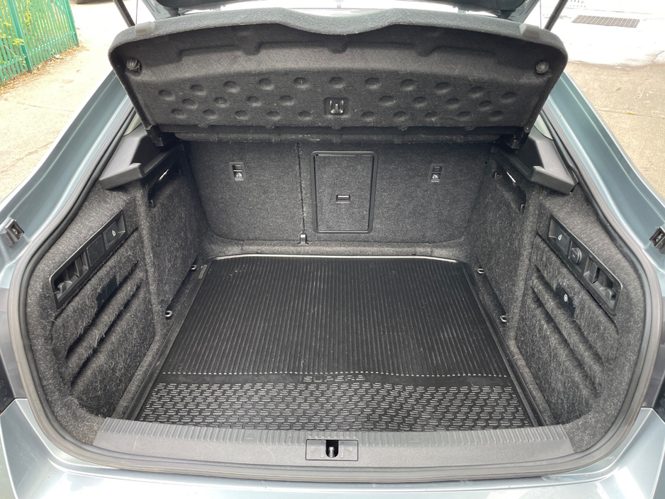 2021 Skoda Superb 2L Diesel For Sale Images