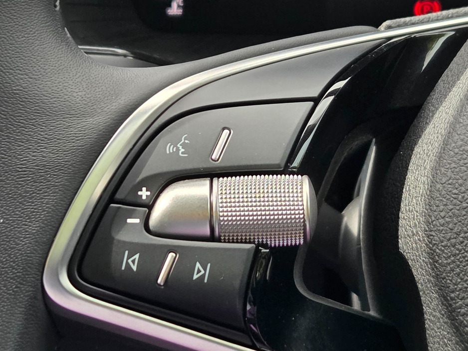 2026 Skoda Karoq 1L Petrol For Sale Images