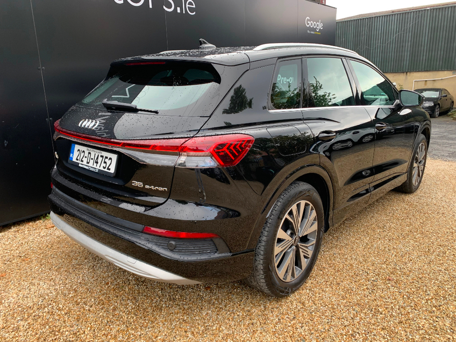 Audi Q4 e-tron E-TRON SPORT 35 EV AUTO // ONE OWNER // FULL SERVICE HISTORY // STUNNING CONDITION // 08/27 NCT AND €120 ROAD TAX // REVERSE CAMERA, HEATED SEATS AND — thumbnail 3