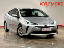 Toyota Prius 1.8 HYBRID AUTOMATIC - CRUISE CONTROL - MULTI FUNCTION STEERING WHEEL - HEATING / AC CONTROLS - REVERSE CAMERA
