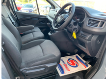 2023 Renault Trafic 2.0L Diesel For Sale Images