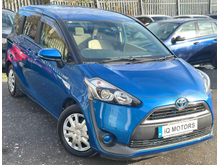 Toyota Sienta 1.5 Petrol Hybrid Petrol 7...