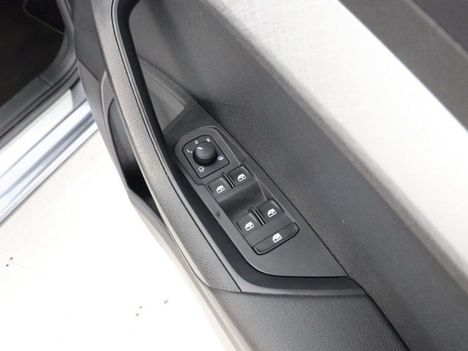 Skoda Karoq Ambition Auto — thumbnail 13