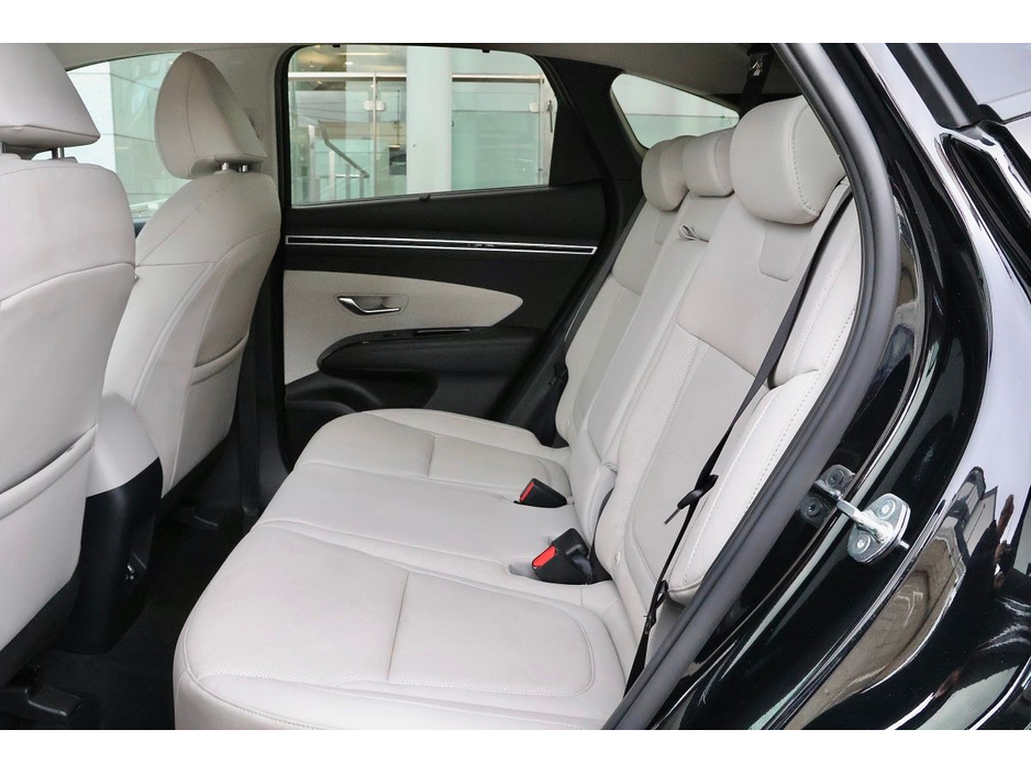 Hyundai Tucson 2WD Executive Plus HEV STG Auto — thumbnail 18