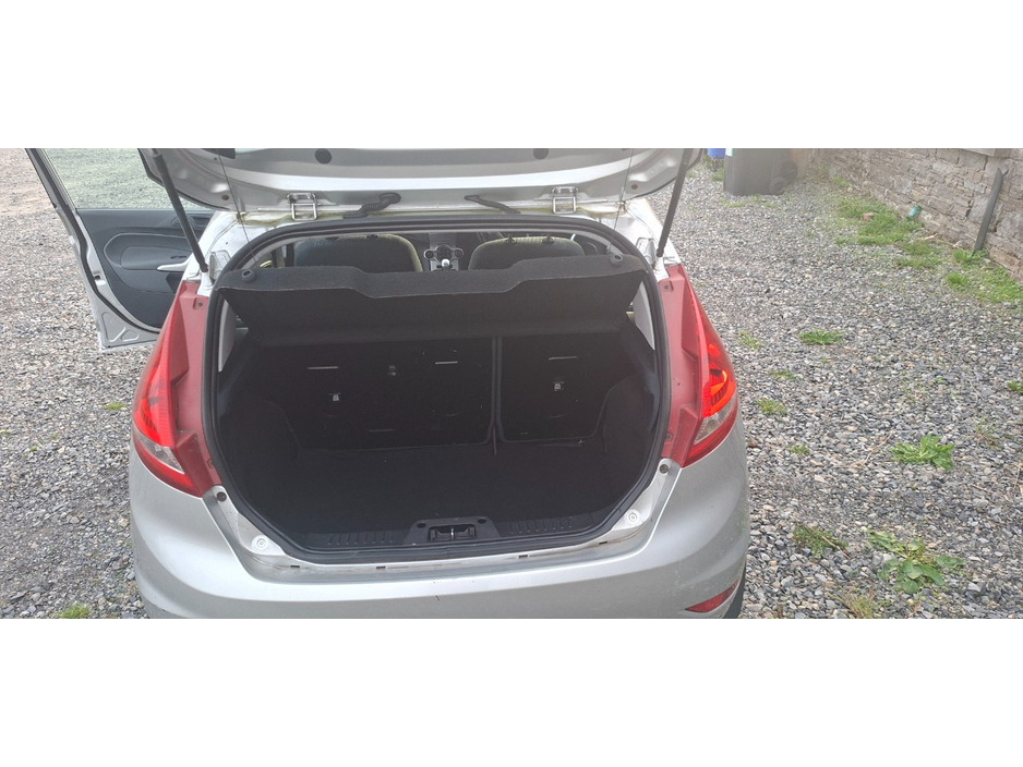 Ford Fiesta 1.25 ZETEC 82PS 5DR ARGENTO — thumbnail 8