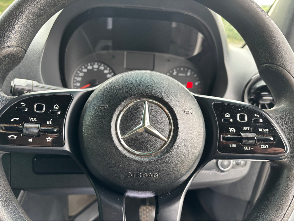 2020 Mercedes-Benz Sprinter 2.1L Diesel For Sale Images