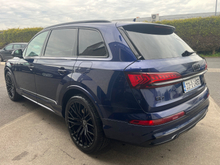 2022 Audi Q7 3L Petrol Plug-in Hybrid For Sale Images
