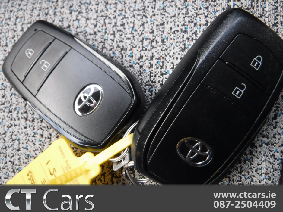 2021 Toyota Yaris Cross 1.5L Petrol Hybrid For Sale Images