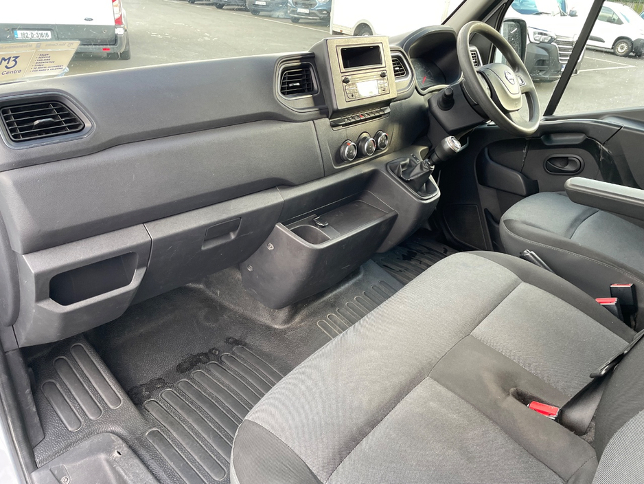 2021 Nissan NV400 2.3L Diesel For Sale Images