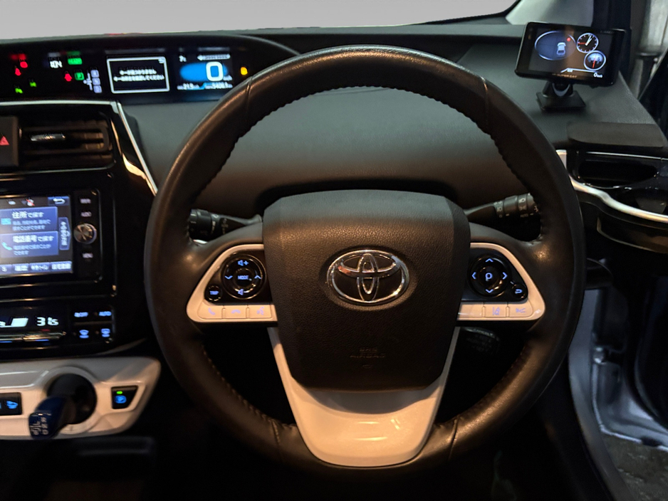Toyota Prius 1.8 Petrol Hybrid Auto — thumbnail 12