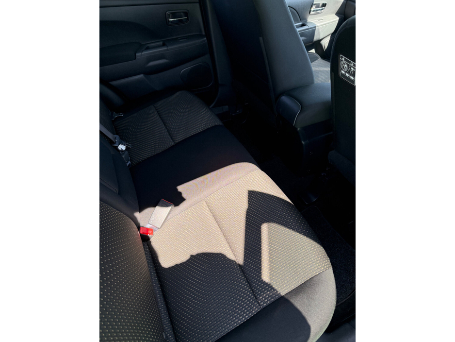Mitsubishi ASX 1.6 Petrol 2WD 5MT Instyle — thumbnail 9