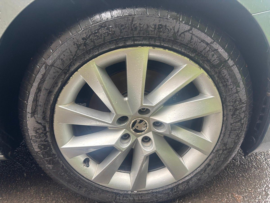 2016 Skoda Superb 1.6L Diesel For Sale Images