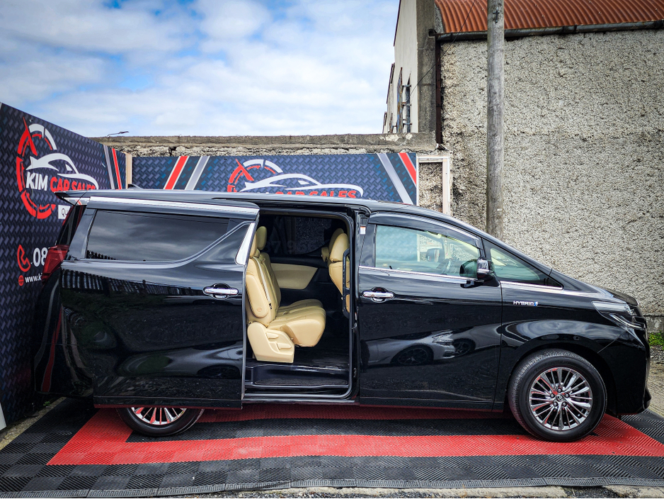2020 Toyota Alphard 2.5L Petrol For Sale Images