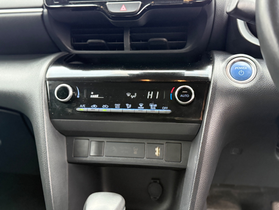 2024 Toyota Yaris Cross 1.5L Petrol Hybrid For Sale Images