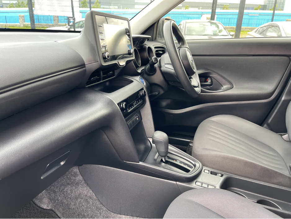 2022 Toyota Yaris Cross 1.5L Petrol Hybrid For Sale Images