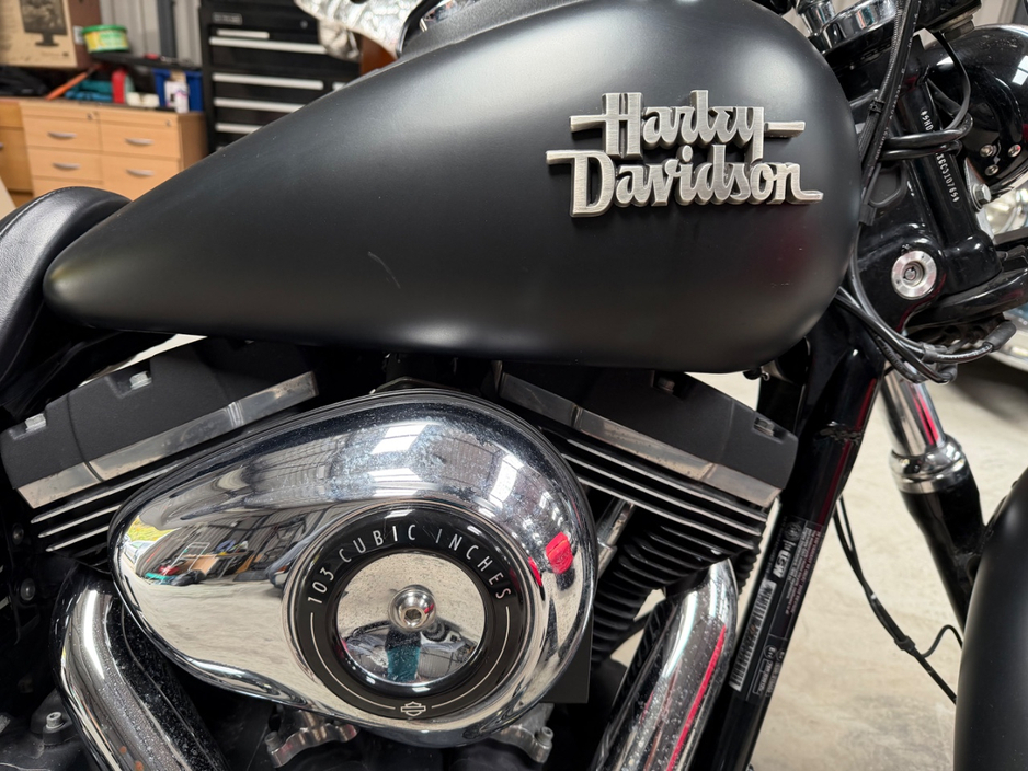 2016 Harley-Davidson Fxdc 1.7L Petrol For Sale Images