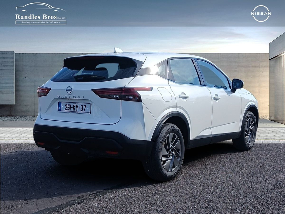 Nissan Qashqai 1.3 PET SV — thumbnail 7