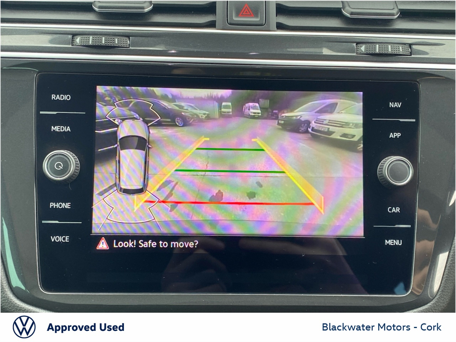 Volkswagen Tiguan 2.0TDI 150BHP ELEGANCE AUTOMATIC — thumbnail 17