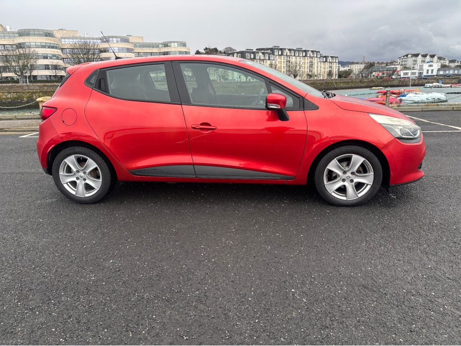 2013 Renault Clio 1.1L Petrol For Sale Images