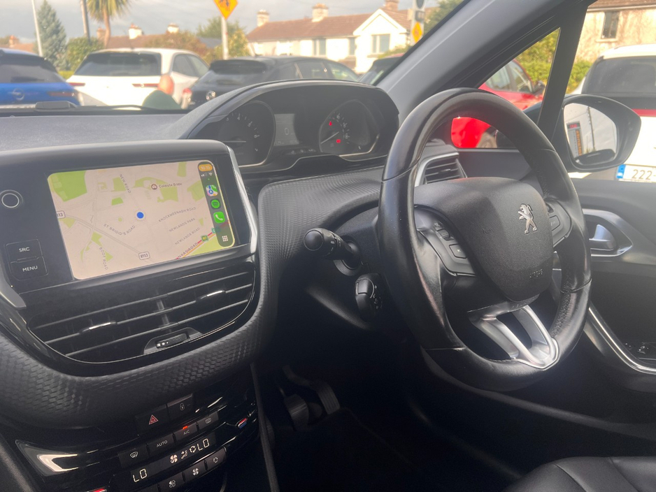 Peugeot 2008 Low Kms High Spec Superb Value ALLURE PREMIUM Manual Petrol www.bolands.ie Est.1955 — thumbnail 4