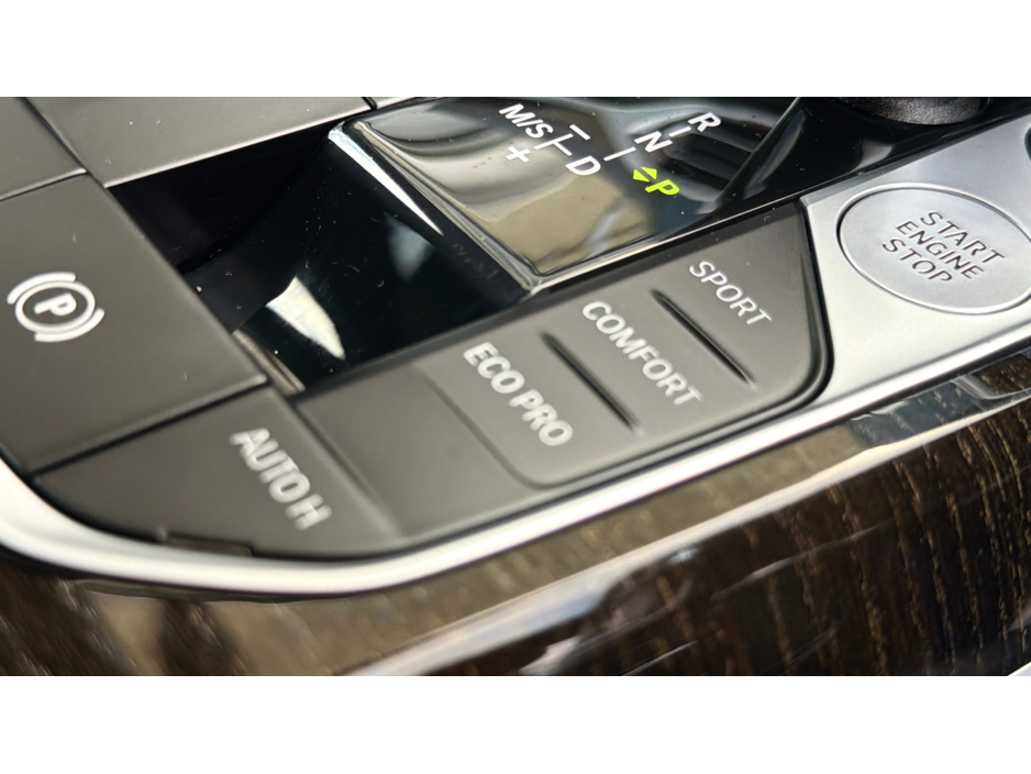 2021 BMW 3 Series 2L Diesel For Sale Images