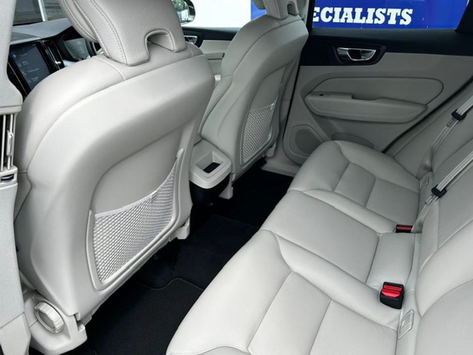 2019 Volvo XC60 2L Diesel For Sale Images