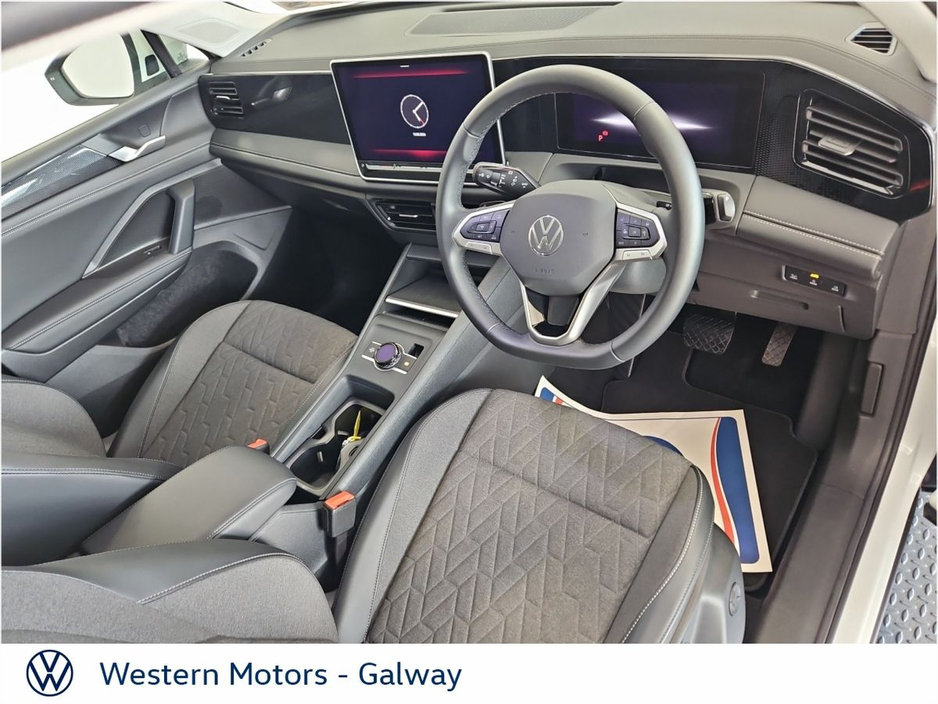 Volkswagen Tiguan Edition 75 PHEV 204HP DSG, Panoramic Roof, Heated Seats, Keyless Entry,Sat Nav,App Connect,Elec Bootlid + much more — thumbnail 7