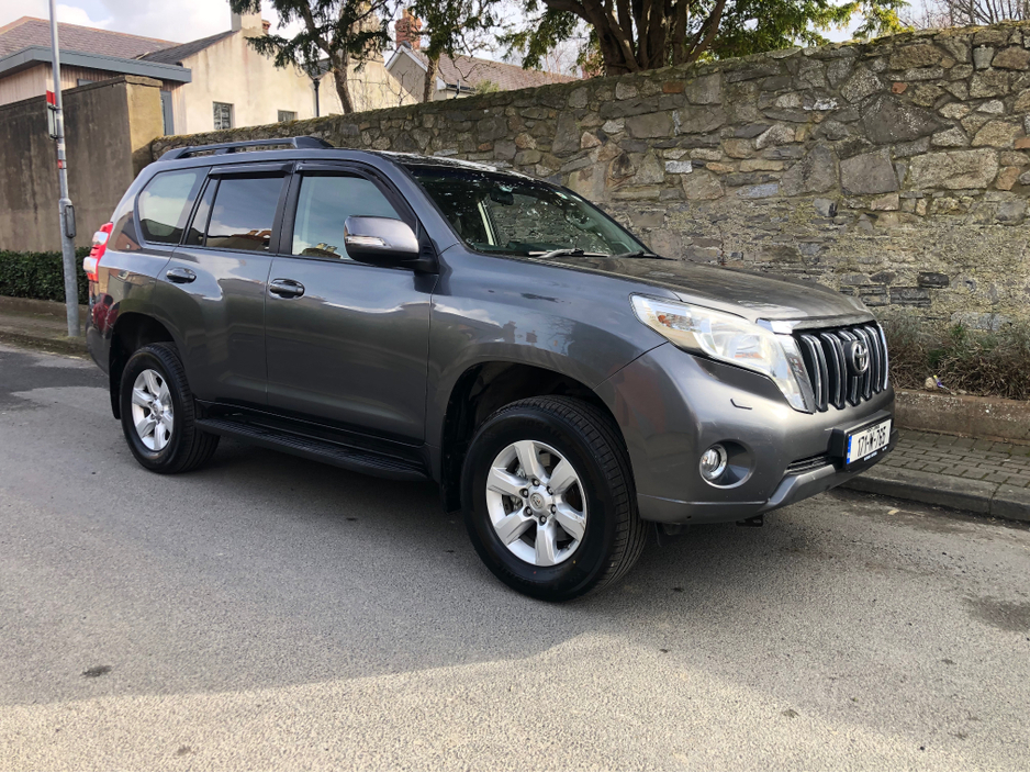 2017 Toyota Landcruiser For Sale Images