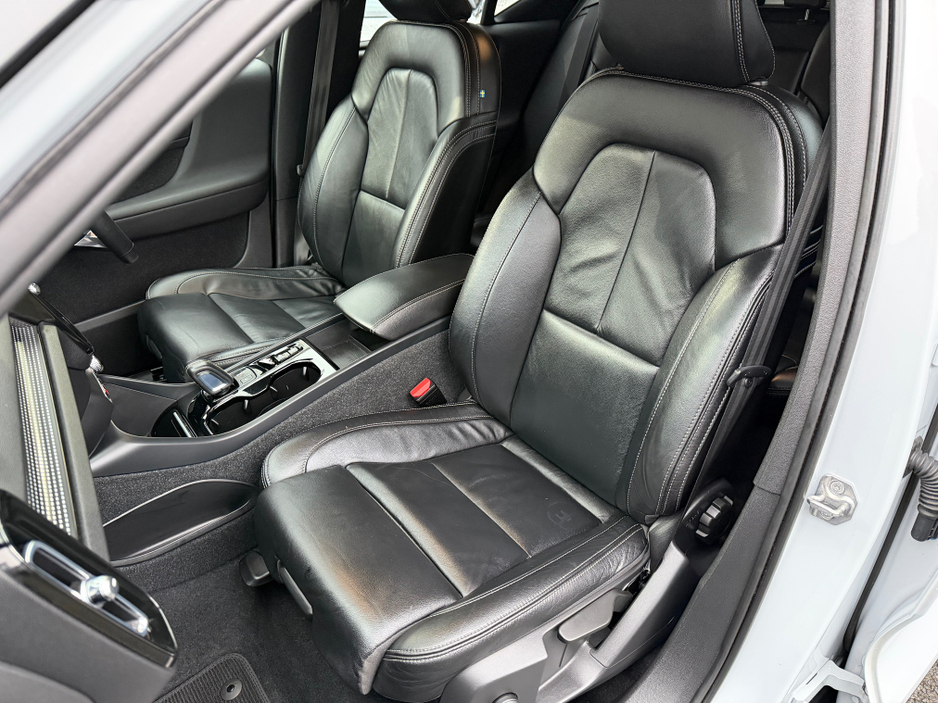 2021 Volvo XC40 1.5L Petrol Plug-in Hybrid For Sale Images