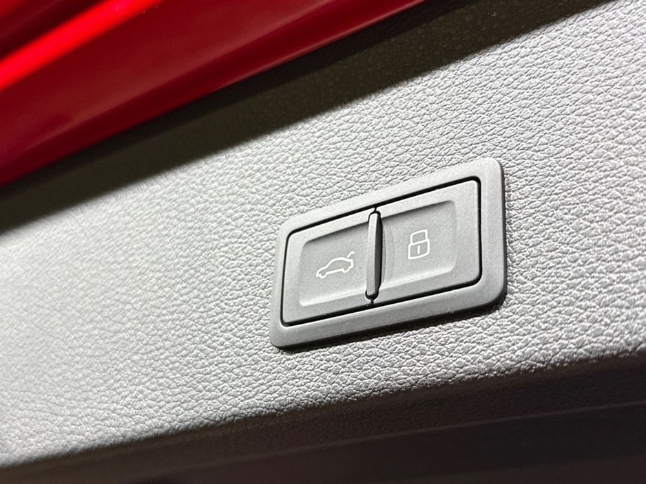 Audi Q2 1.0L TFSI AUTOMATIC SPORT - HEATED SEATS - A/C CONTROLS - CRUISE CONTROL - REVERSE CAMERA — thumbnail 10