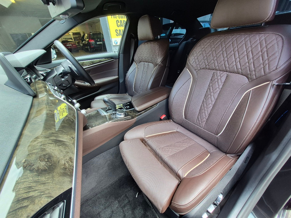 2020 BMW 5 Series 2L Petrol Plug-in Hybrid For Sale Images