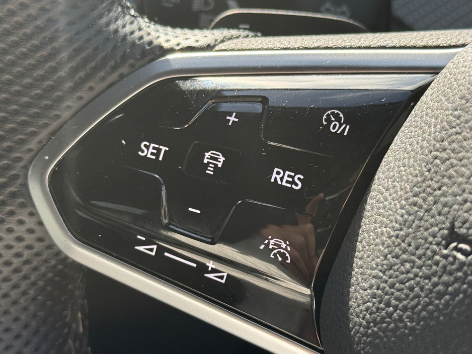 2022 Volkswagen Golf 2L Diesel For Sale Images