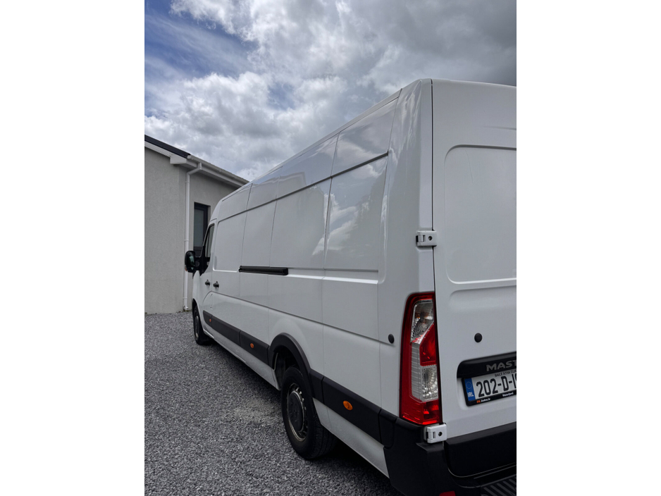 2020 Renault Master 2.3L Diesel For Sale Images