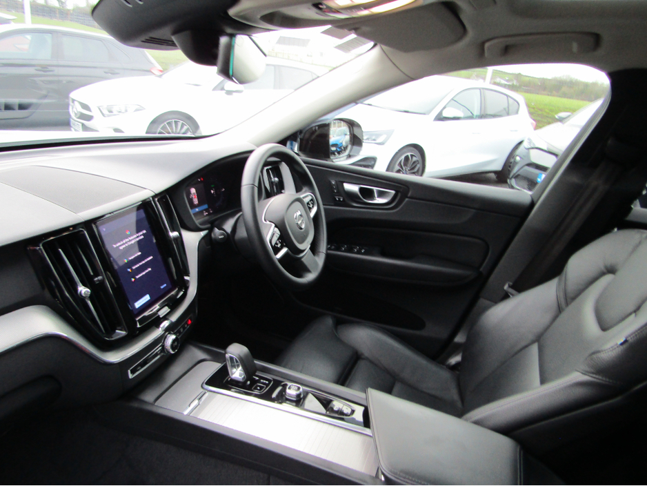 2023 Volvo XC60 2L Petrol Plug-in Hybrid For Sale Images