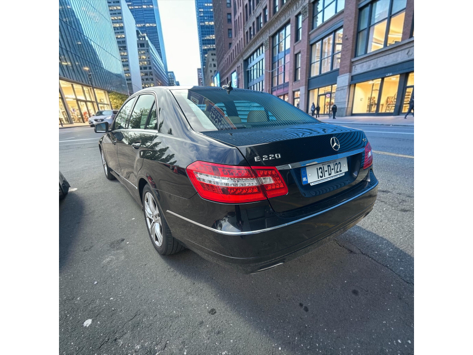 2013 Mercedes-Benz E Class 2.1L Diesel For Sale Images