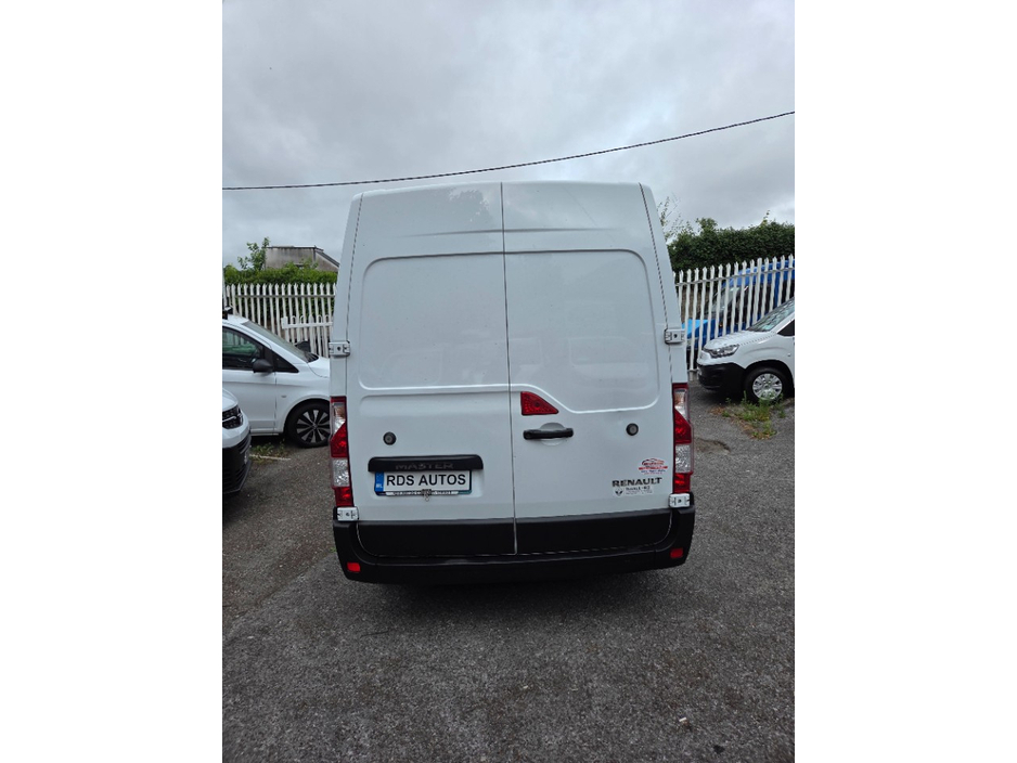 2024 Renault Master 2.3L Diesel For Sale Images