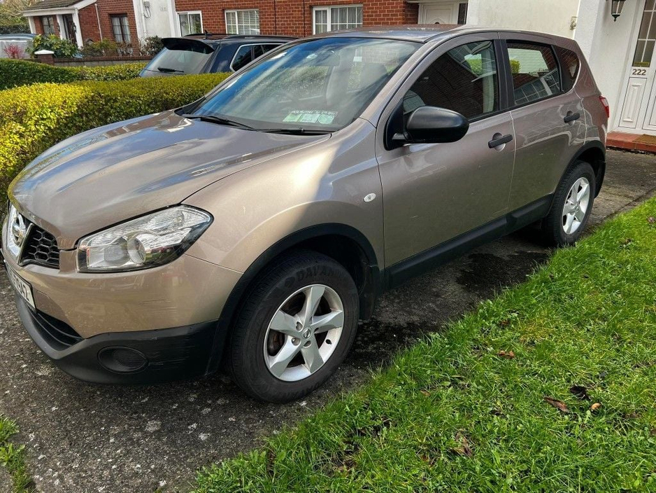 Nissan Qashqai 2.0 XE Hatchback Petrol Automatic (140bhp) — thumbnail 6