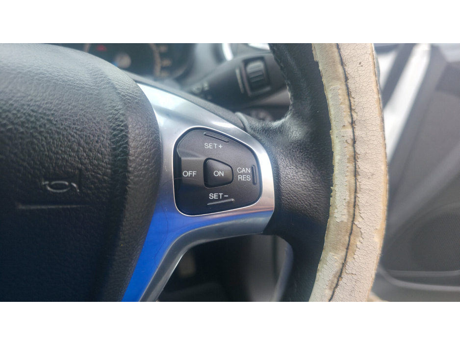 Ford Fiesta — thumbnail 15