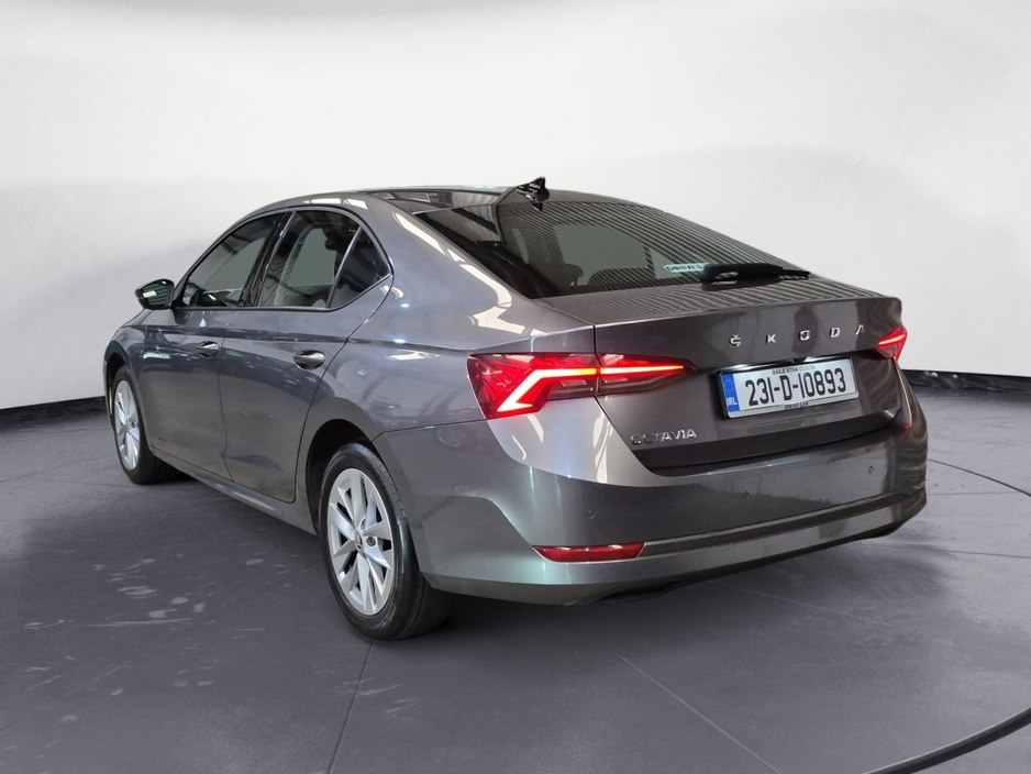 Skoda Octavia AMBITION 2.0 TDI Auto 115 — thumbnail 8