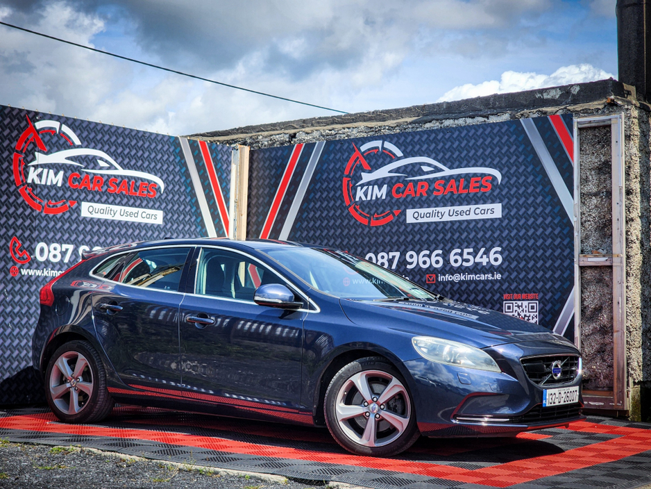 2013 Volvo V40 1.6L Petrol For Sale Images