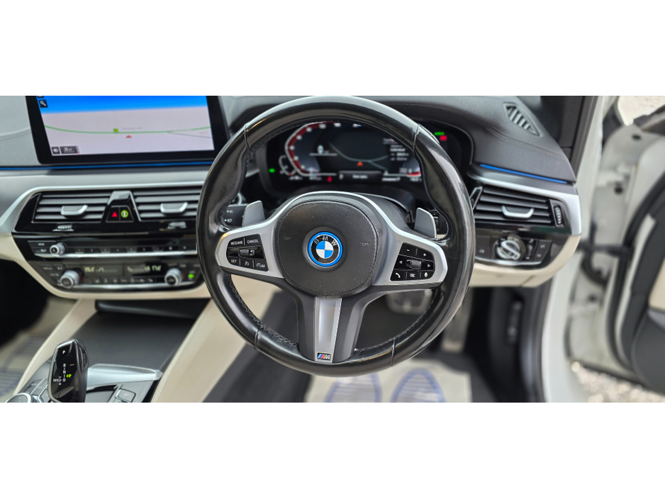 2022 BMW 5 Series 2L Petrol Plug-in Hybrid For Sale Images
