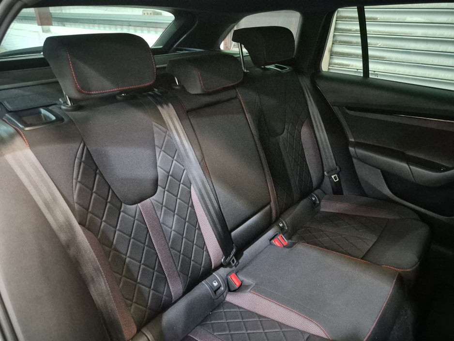 Skoda Octavia RS Combi 2.0 TDI Auto 200BHP — thumbnail 18