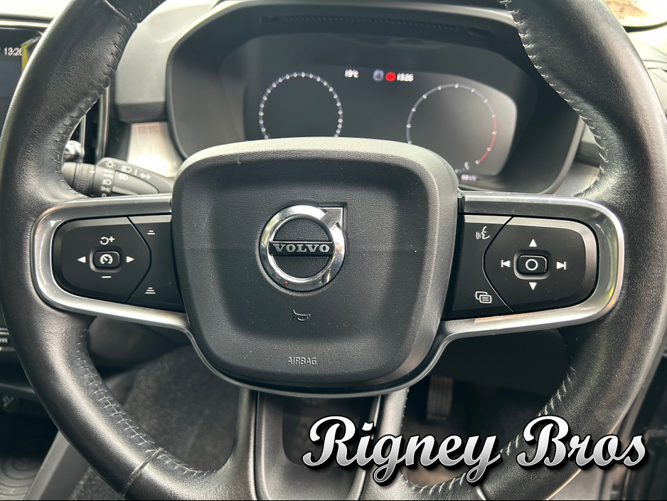 2018 Volvo XC40 2L Diesel For Sale Images