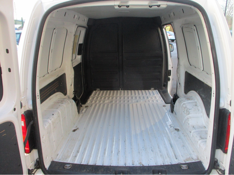 2016 Volkswagen Caddy Maxi 1.6L Diesel For Sale Images