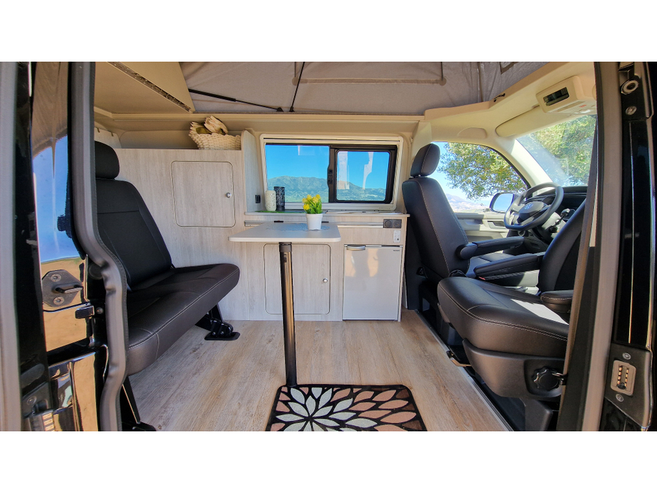 2020 Volkswagen Transporter Kombi 2L Diesel For Sale Images