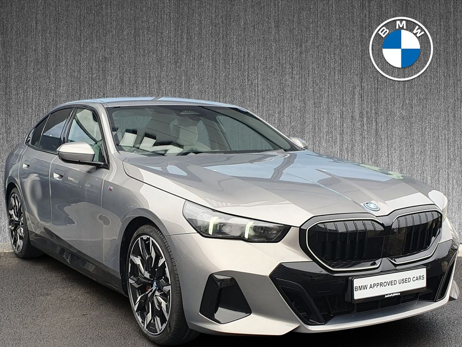 2025 BMW 5 Series 2.0L Petrol Plug-in Hybrid For Sale Images
