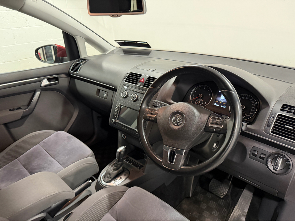 2015 Volkswagen Touran 1.4L Petrol For Sale Images
