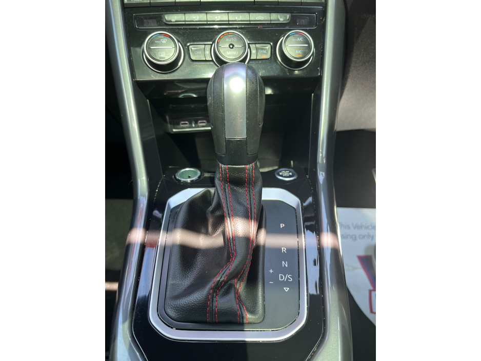 2022 Volkswagen T-Roc 2L Diesel For Sale Images
