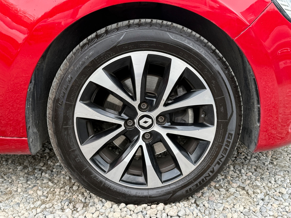 2023 Renault Clio 1L Petrol For Sale Images